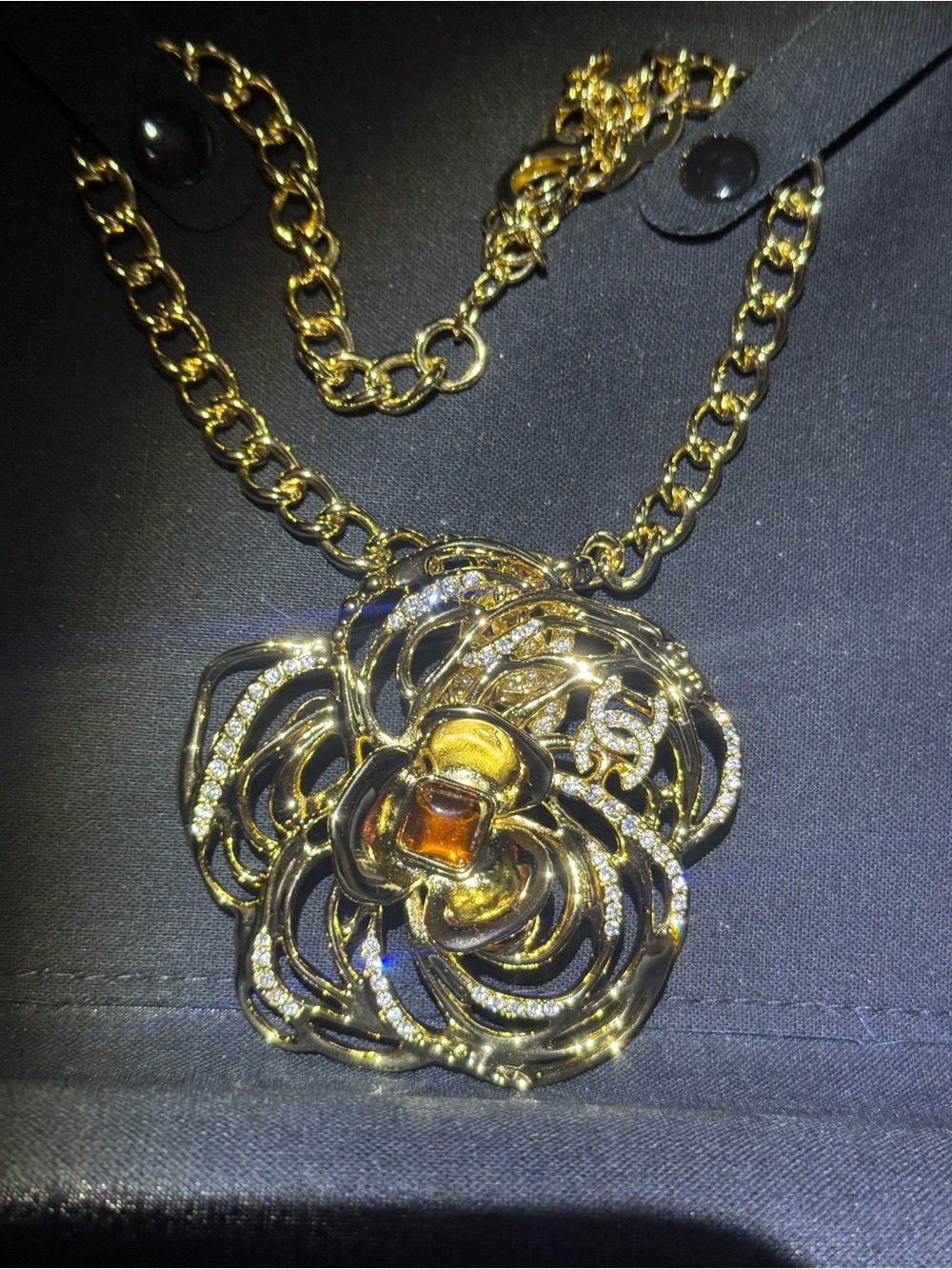 CHANEL Camellia Large Choker / Necklace